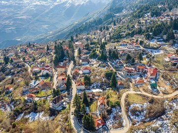ΤΡΙΚΑΛΑ ΚΟΡΙΝΘΙΑΣ - ΛΟΥΤΡΑΚΙ