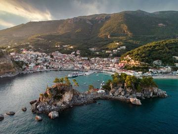 ΑΠΟ ΤΟ ΙΣΤΟΡΙΚΟ ΣΟΥΛΙ ΣΤΟ ΝΗΣΙ ΤΩΝ ΠΑΞΩΝ 28η ΟΚΤΩΒΡΙΟΥ